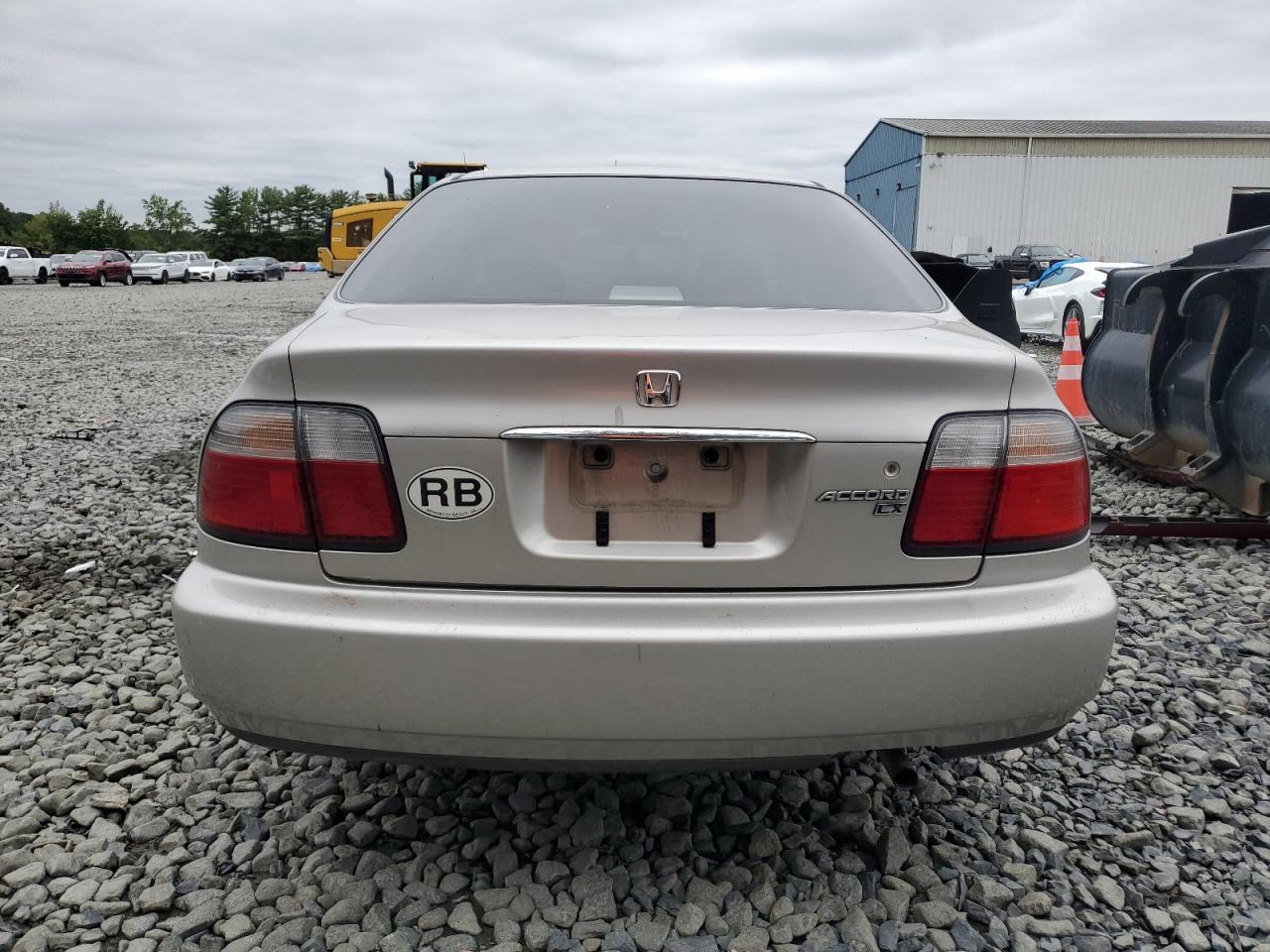 1996 Honda Accord Lx VIN: 1HGCD5637TA136321 Lot: 69426425