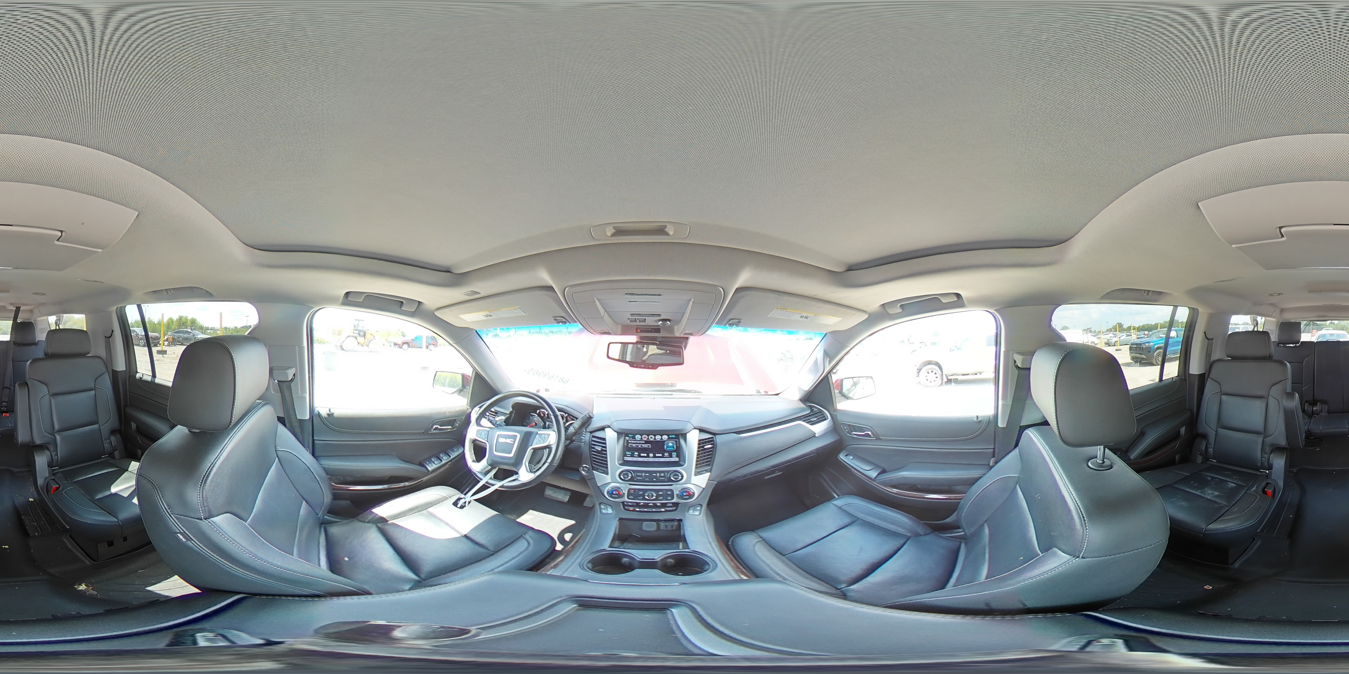 2019 GMC Yukon Xl K1500 Slt VIN: 1GKS2GKCXKR384889 Lot: 68169965