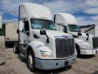 2016 PETERBILT TRACTOR 579 - TRUCKS SEMI TRUCK à vendre chez Copart MO - ST. LOUIS