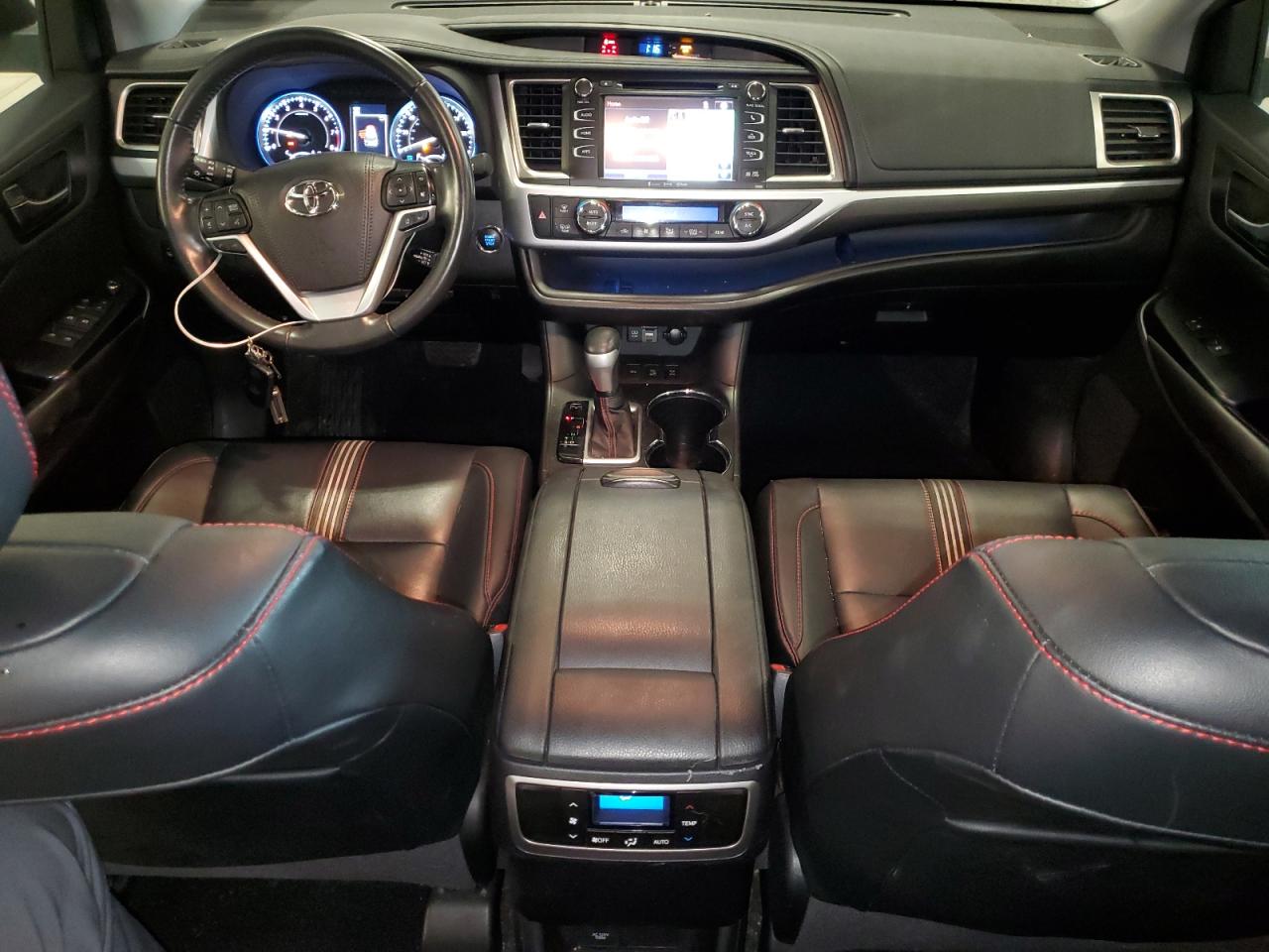 2019 Toyota Highlander Se VIN: 5TDJZRFH8KS620025 Lot: 69868835