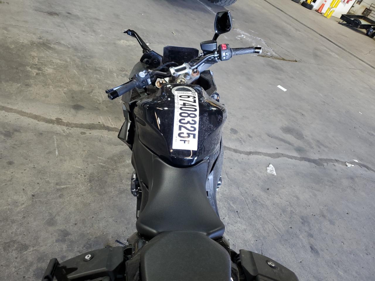 2024 Suzuki Gsx1000 Gt VIN: JS1EK12B3R7100595 Lot: 69363915