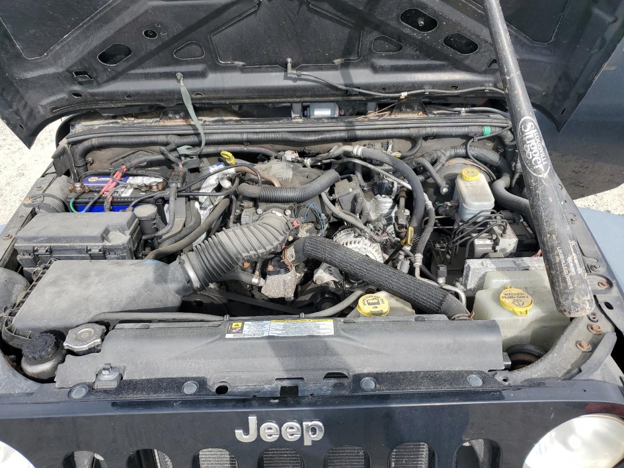 2010 Jeep Wrangler Sport VIN: 1J4AA2D14AL157508 Lot: 68576645