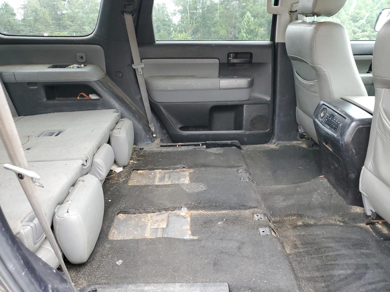 2015 Toyota Sequoia Sr5 VIN: 5TDBY5G12FS113497 Lot: 68923195