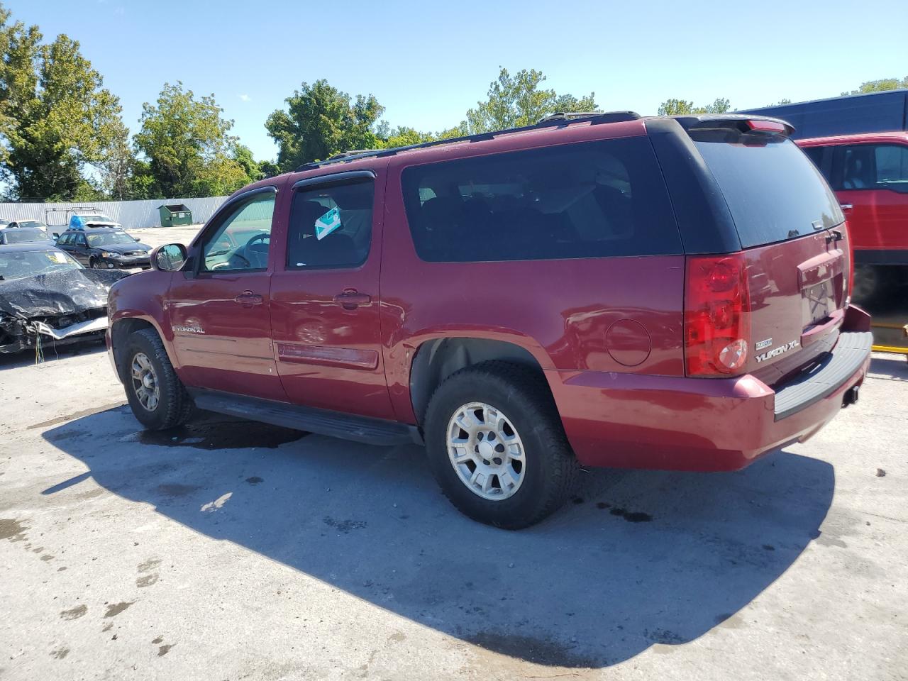 2007 GMC Yukon Xl C1500 VIN: 1GKFC16007J211495 Lot: 70266355
