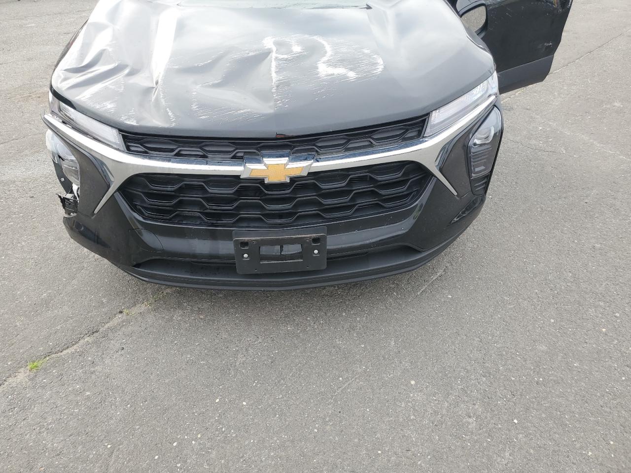 2025 Chevrolet Trax Ls VIN: KL77LFEP2SC074288 Lot: 68828785