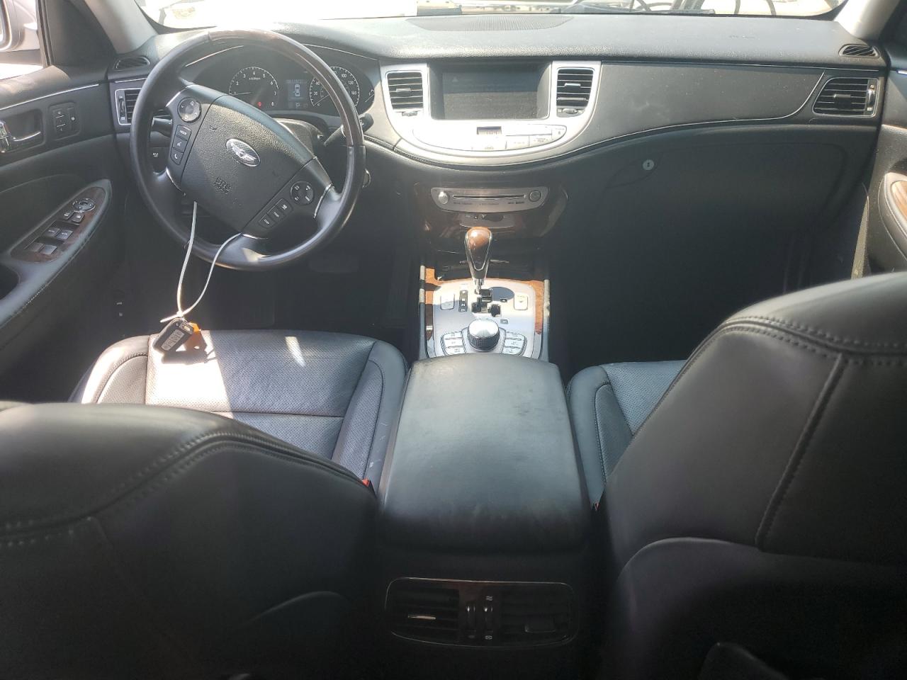 2011 Hyundai Genesis 4.6L VIN: KMHGC4DF5BU140239 Lot: 69137075