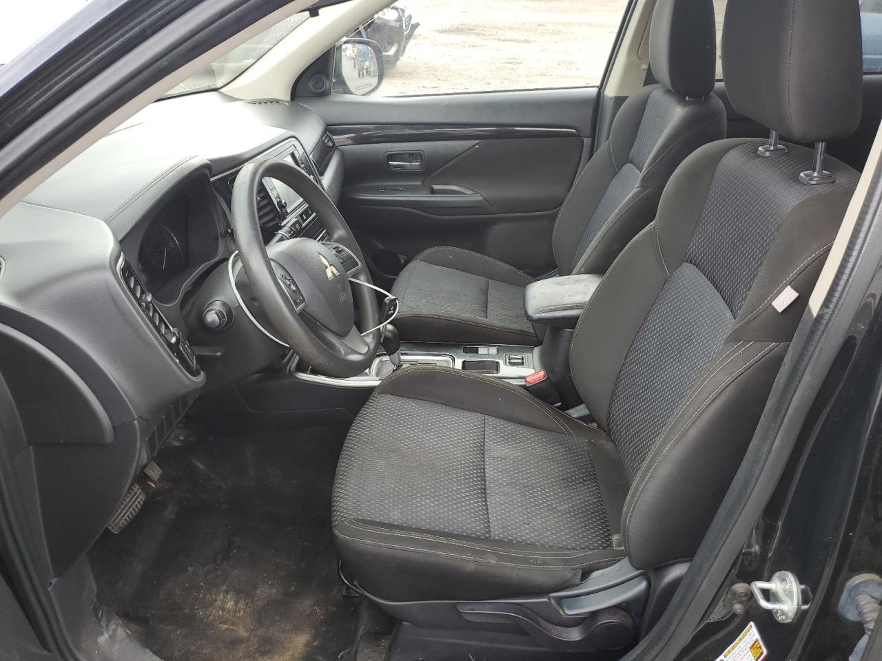 2019 Mitsubishi Outlander Es VIN: JA4AD2A35KJ000452 Lot: 70663865