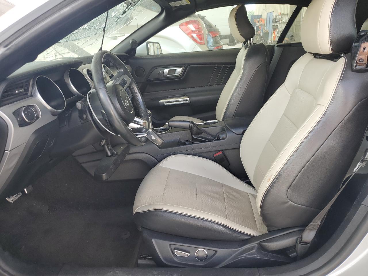 2018 Ford Mustang VIN: 1FATP8UH3J5155269 Lot: 68923445