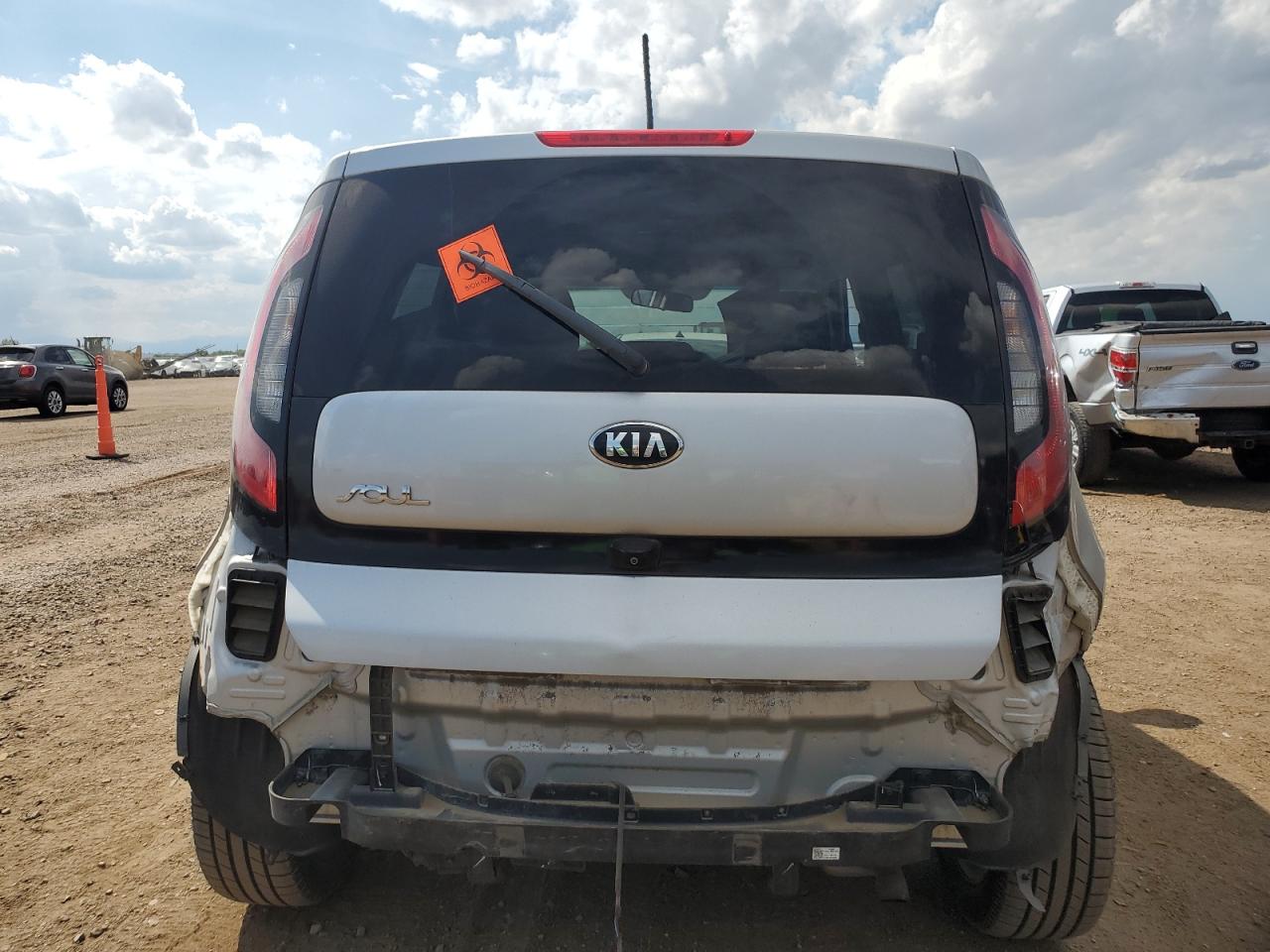 2017 Kia Soul + VIN: KNDJP3A5XH7425854 Lot: 70767315