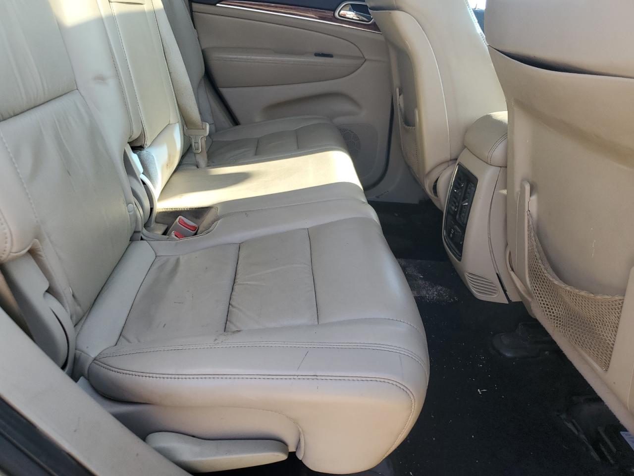 2011 Jeep Grand Cherokee Limited VIN: 1J4RR5GG0BC571576 Lot: 68653135