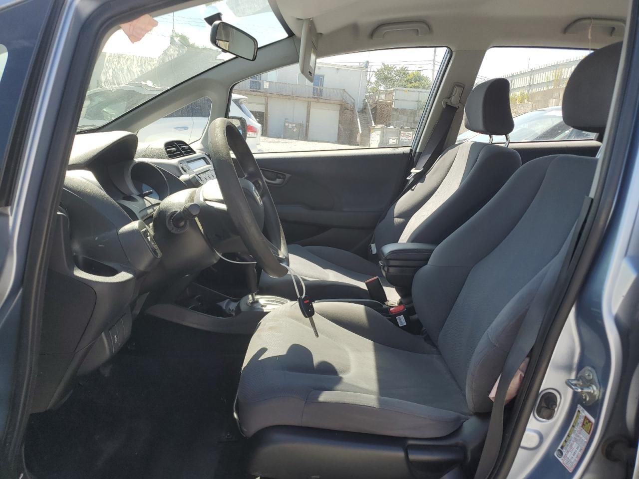 2011 Honda Fit VIN: JHMGE8H33BC018148 Lot: 71025735