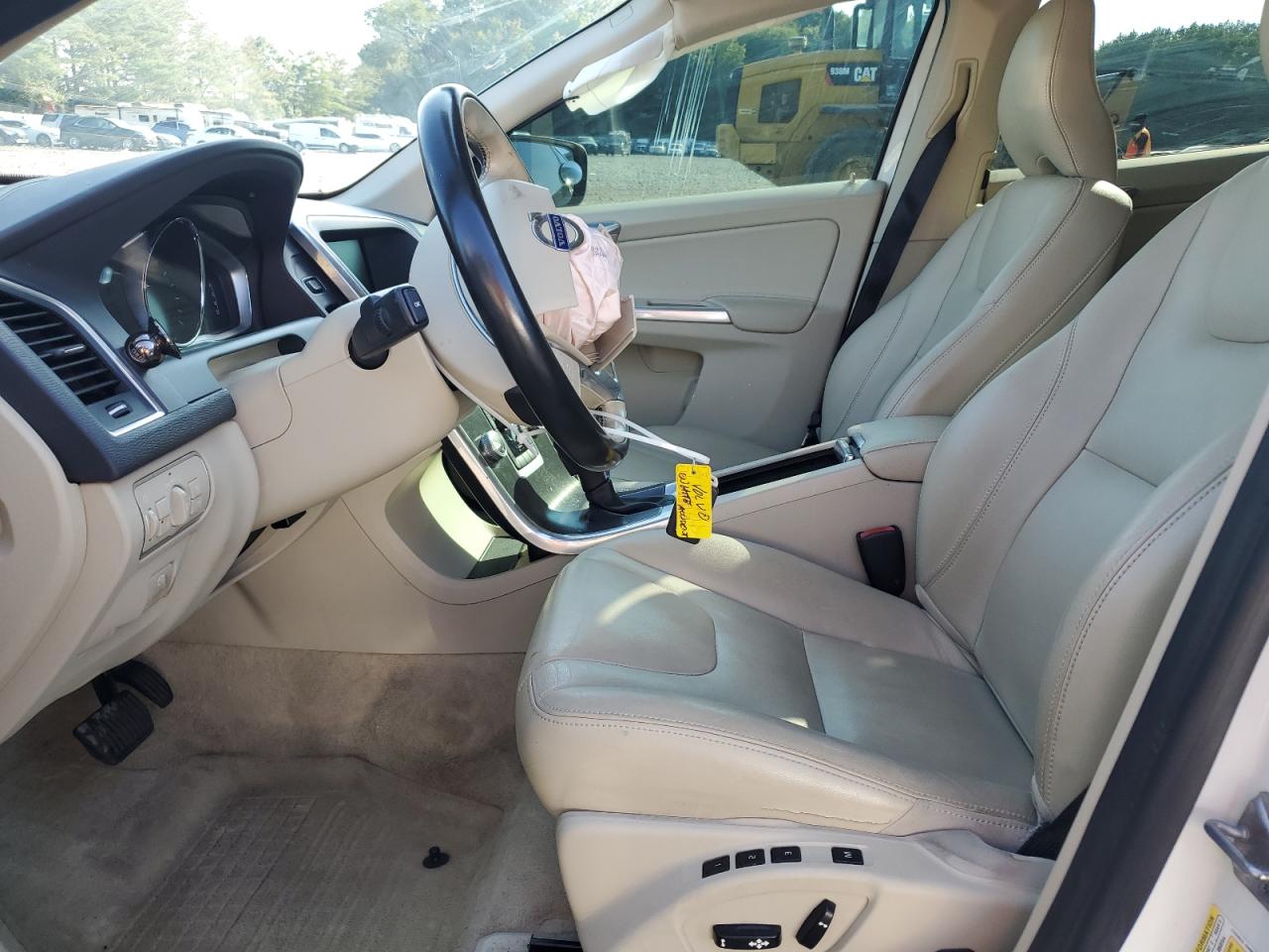 2016 Volvo Xc60 T5 Premier VIN: YV4612RK4G2825011 Lot: 69014295