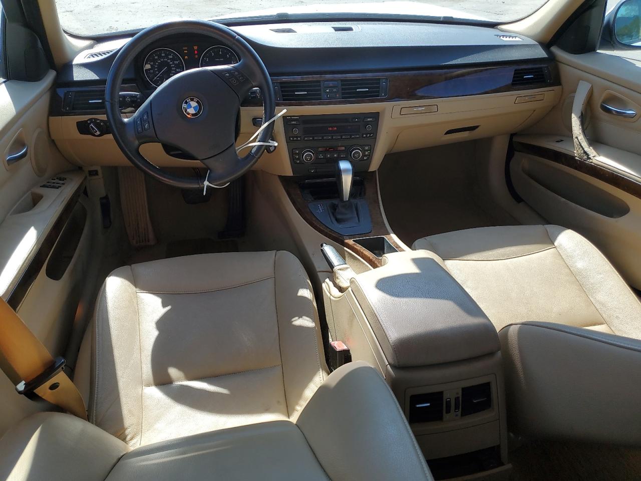 2009 BMW 328 I VIN: WBAPH77549NL85044 Lot: 68637985