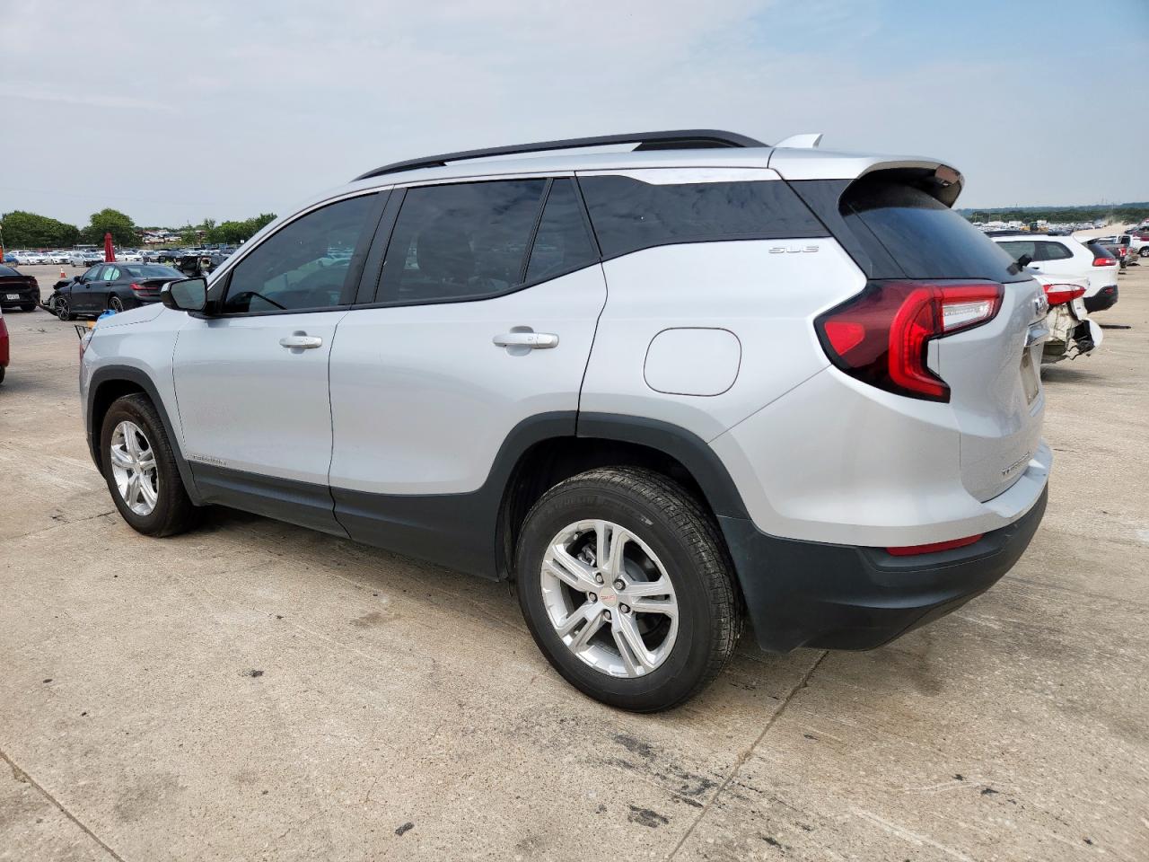 2022 GMC Terrain Sle silver null gas 3GKALMEV9NL121650 photo #3