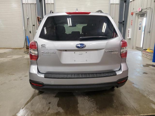  SUBARU FORESTER 2016 Серебристый
