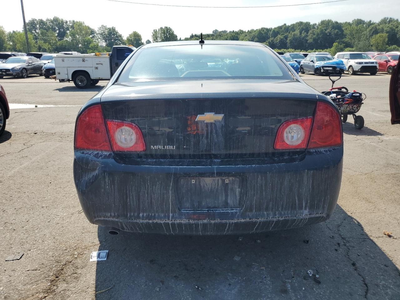 2011 Chevrolet Malibu Ls VIN: 1G1ZB5E10BF352472 Lot: 68947715