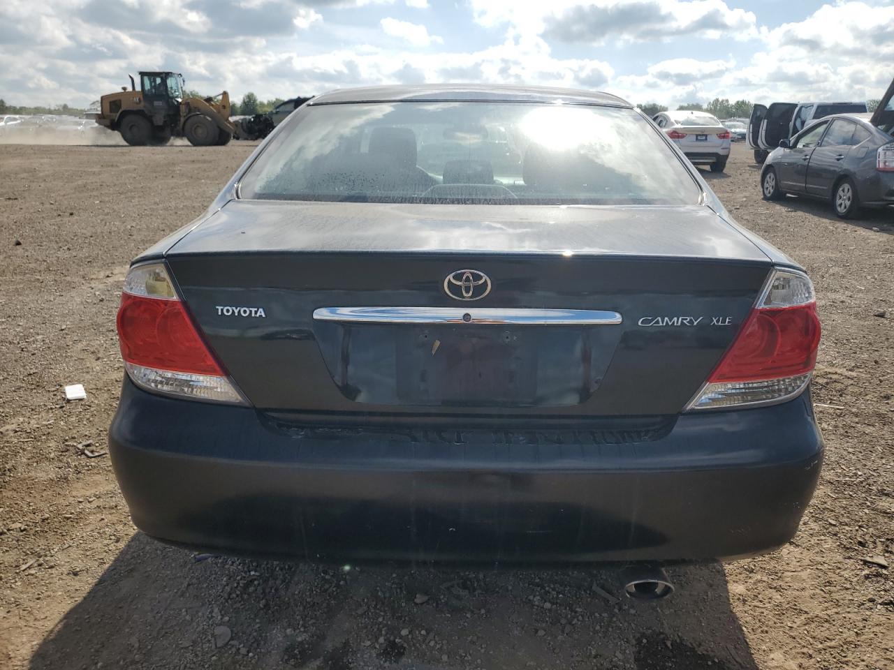 2005 Toyota Camry Le VIN: 4T1BE30K25U037477 Lot: 69819485