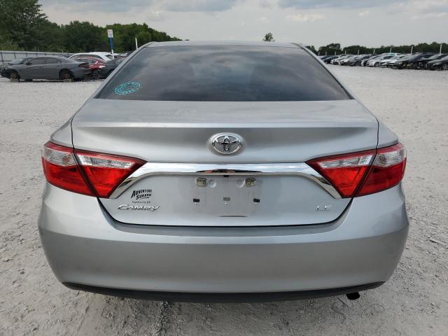 Седаны TOYOTA CAMRY 2017 Серебристый