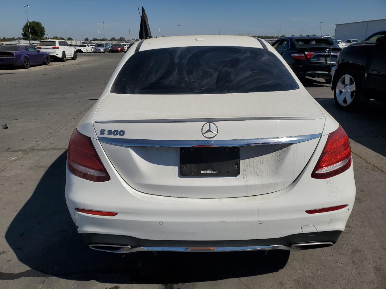 2018 Mercedes-Benz E 300 VIN: WDDZF4JB1JA340143 Lot: 69916695