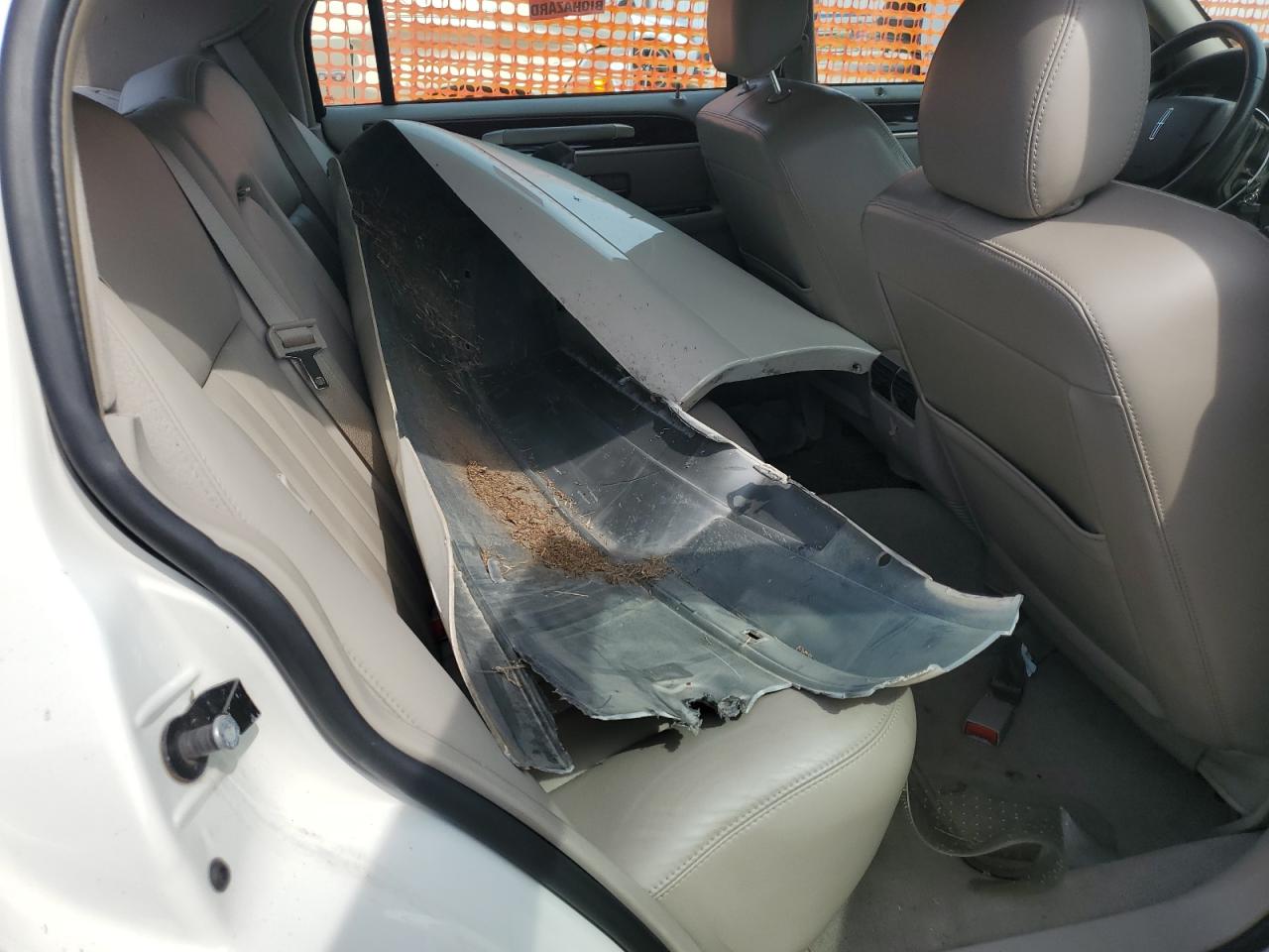 2007 Lincoln Town Car Signature VIN: 1LNHM81V37Y622969 Lot: 70246205