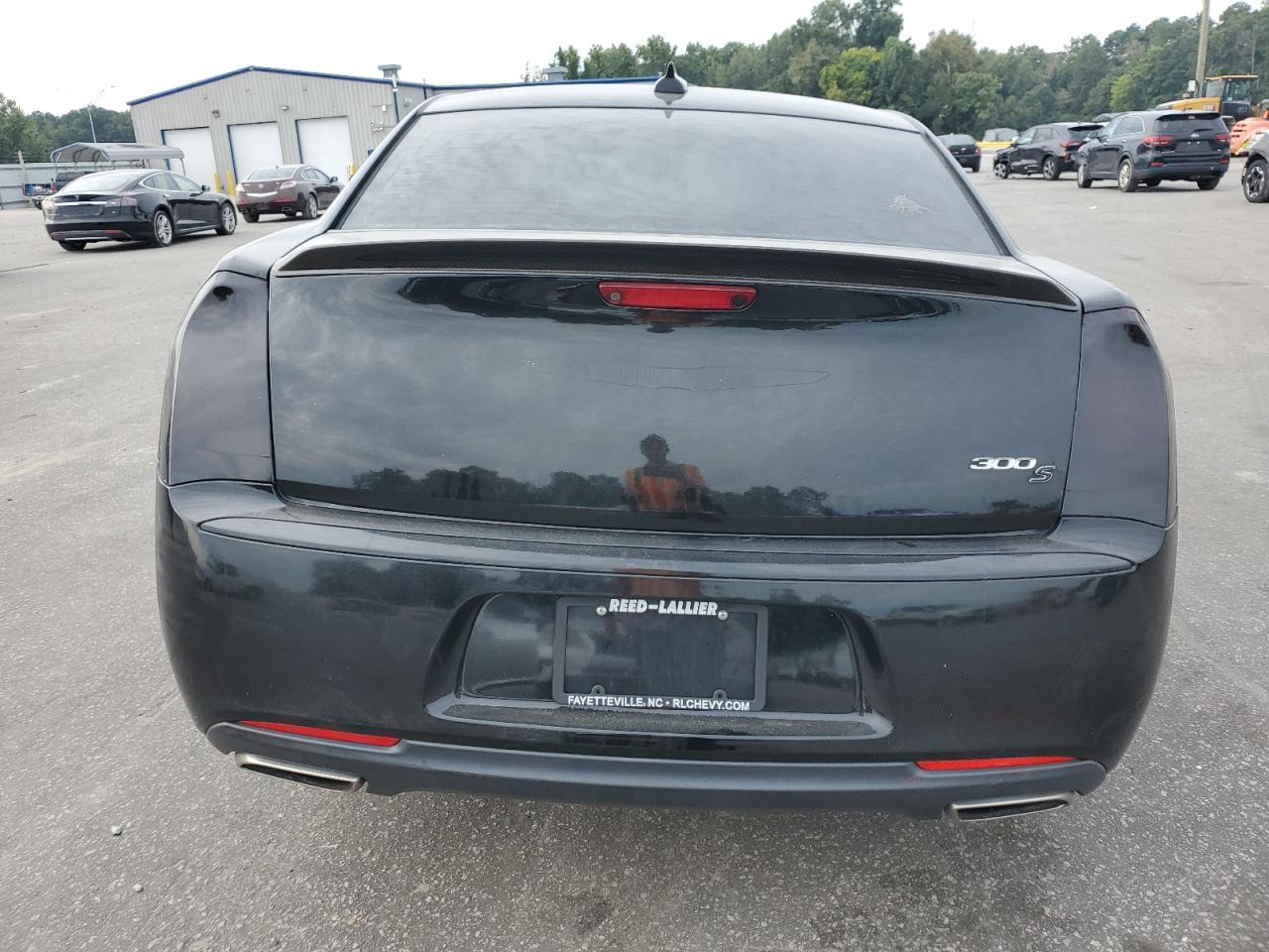2019 Chrysler 300 S VIN: 2C3CCABGXKH697619 Lot: 70535735