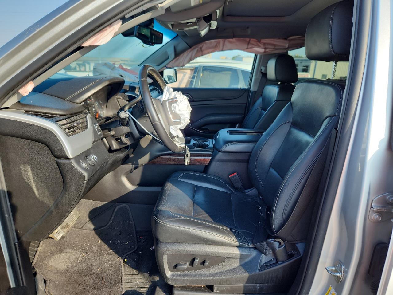 2019 GMC Yukon Xl C1500 Slt VIN: 1GKS1JKC2KR328090 Lot: 70092115