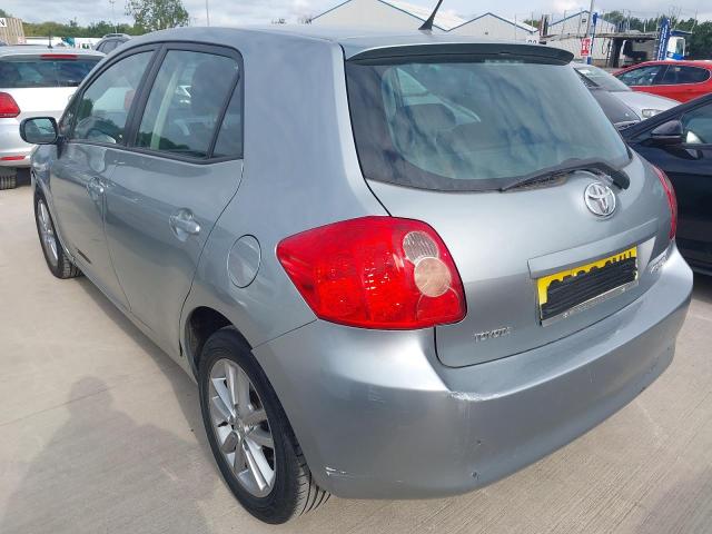 2009 TOYOTA AURIS TR S