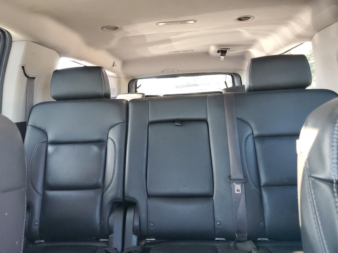 2015 Chevrolet Suburban K1500 Lt VIN: 1GNSKJKC2FR512743 Lot: 70308605