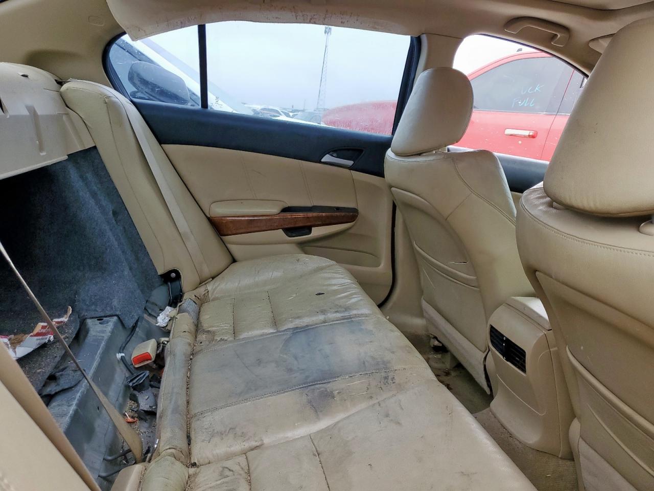 2011 Honda Accord Exl VIN: 1HGCP2F85BA013195 Lot: 70722625