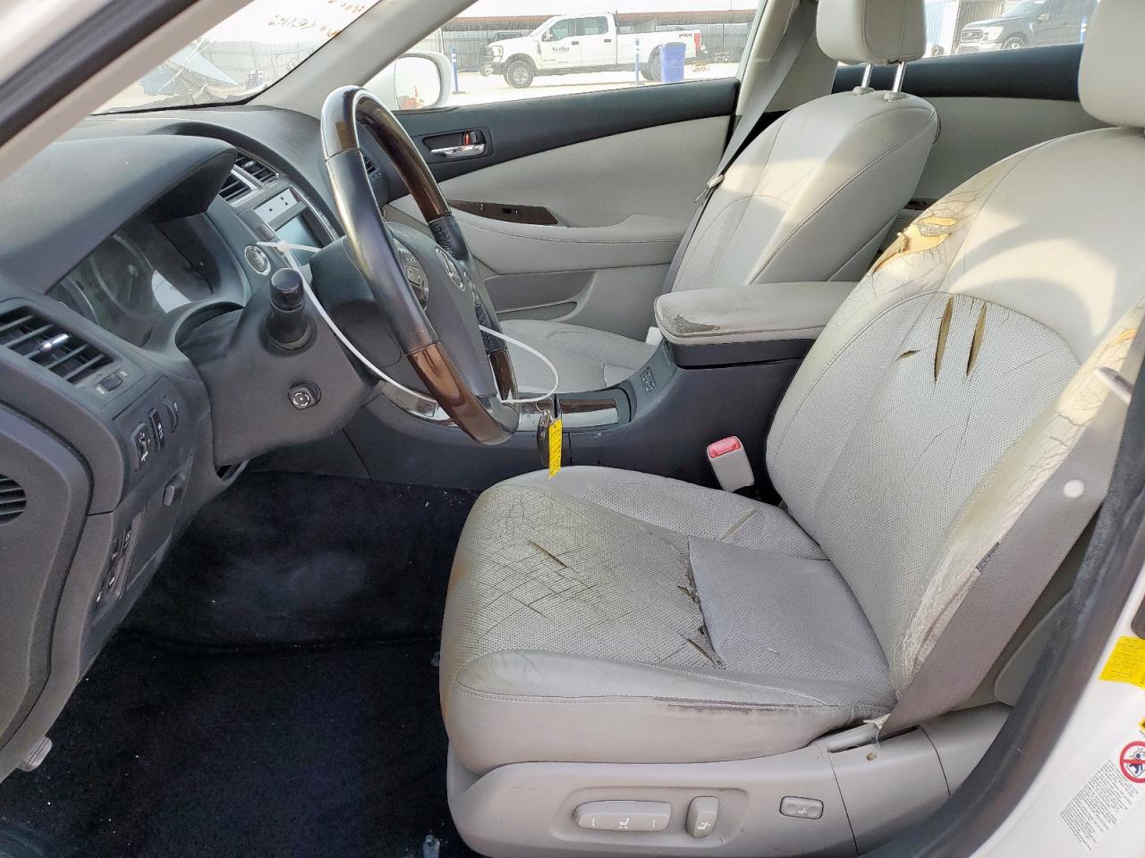 2011 Lexus Es 350 VIN: JTHBK1EG7B2444562 Lot: 68422555