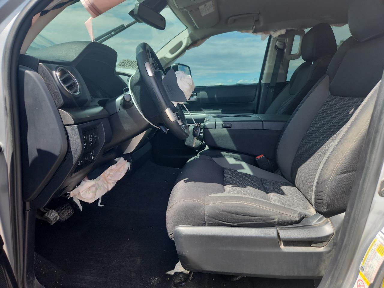 2019 Toyota Tundra Crewmax Sr5 VIN: 5TFDY5F19KX803083 Lot: 70748285