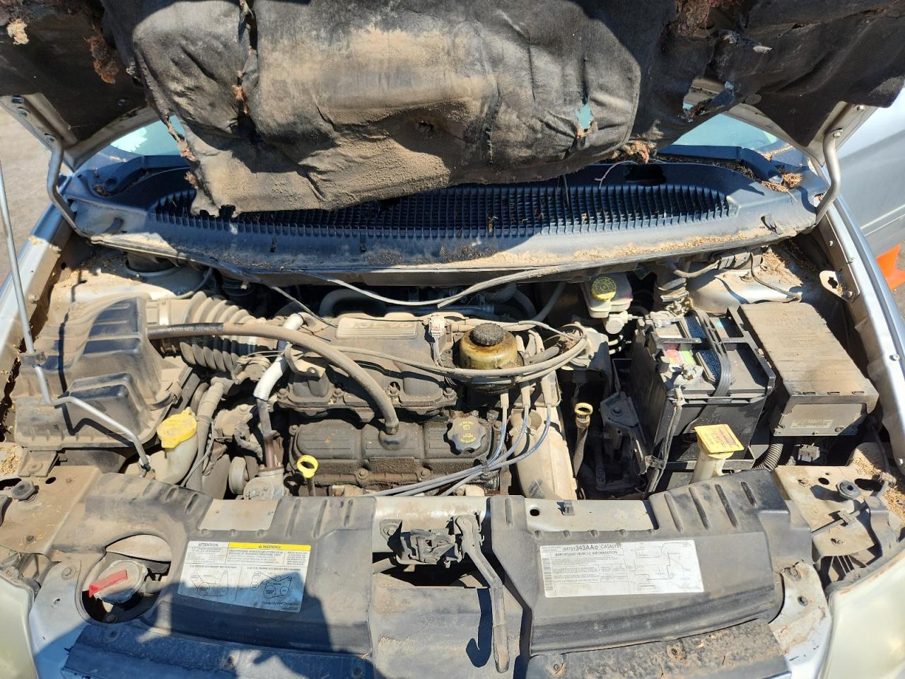 2005 Chrysler Town & Country Lx VIN: 2C4GP44R75R385306 Lot: 69704875