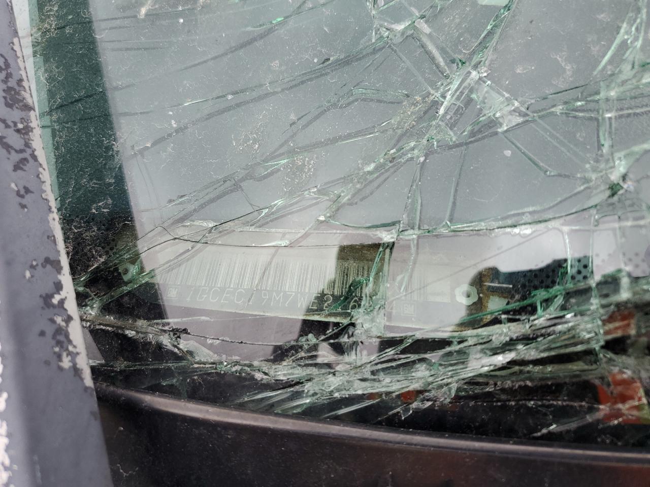 1998 Chevrolet Gmt-400 C1500 VIN: 1GCEC19M7WE216724 Lot: 69765055