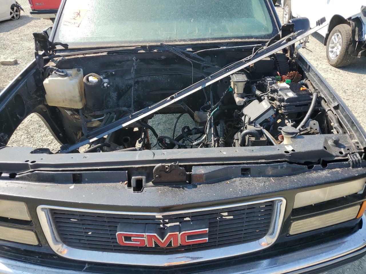 1998 GMC Sierra K1500 VIN: 1GTEK19R8WR500984 Lot: 81269975