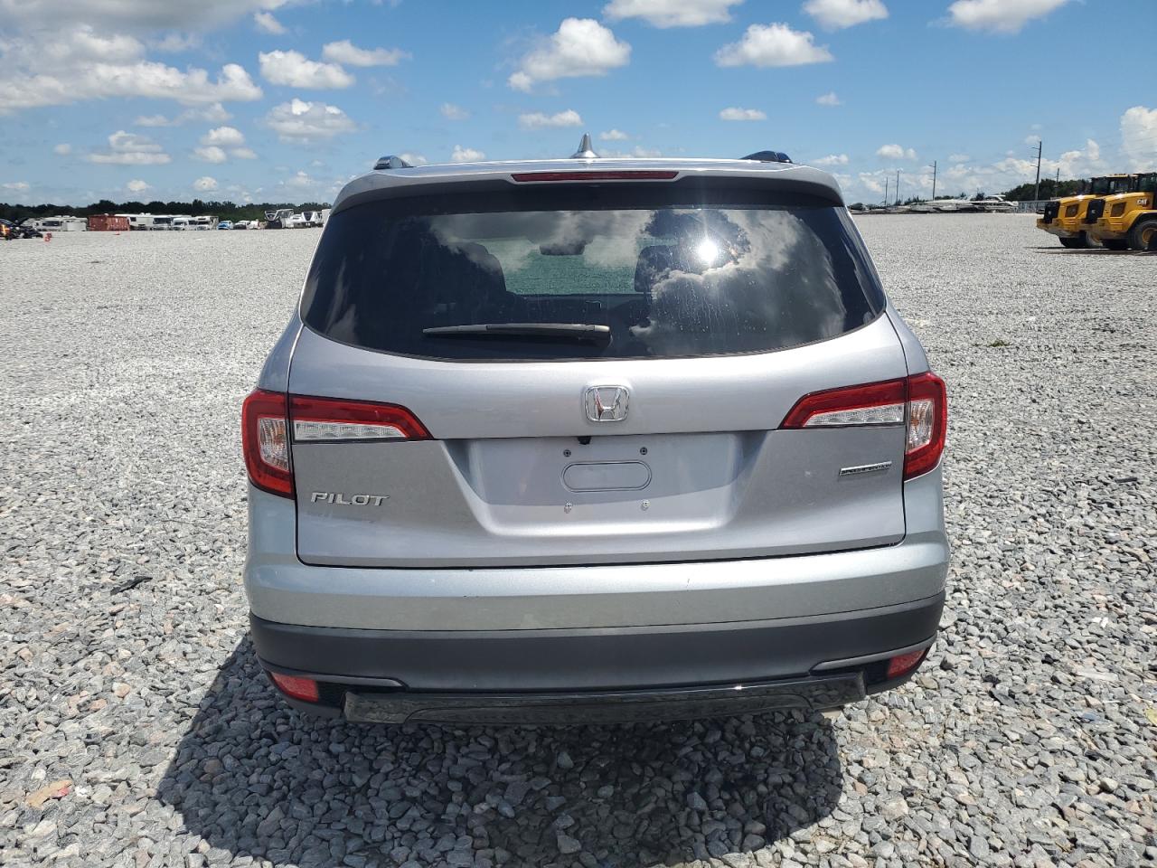 2022 Honda Pilot Se VIN: 5FNYF5H22NB033627 Lot: 68681855