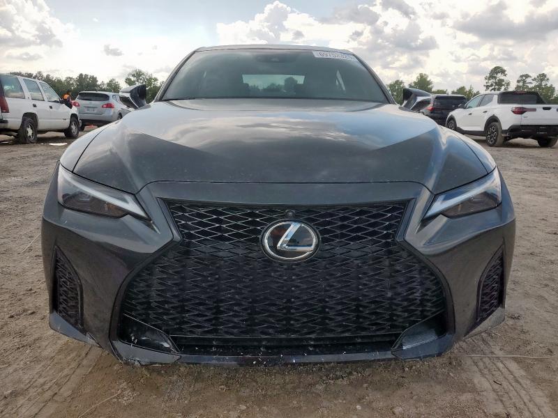 LEXUS IS 2024 Два тона