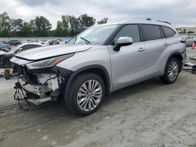 TOYOTA HIGHLANDER 2024