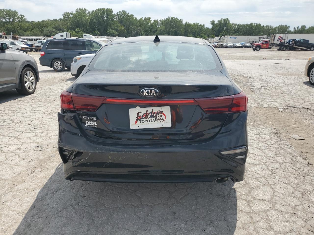 2021 Kia Forte Fe VIN: 3KPF24AD9ME404294 Lot: 70318765