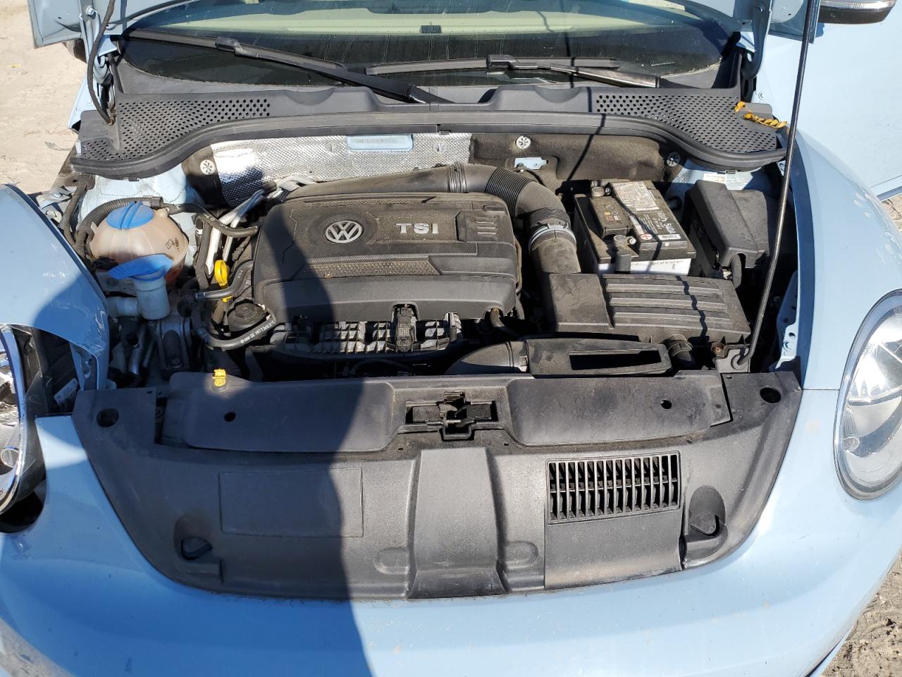 2014 Volkswagen Beetle VIN: 3VWJ17AT3EM633743 Lot: 70870065