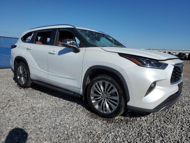 2022 TOYOTA HIGHLANDER PLATINUM  