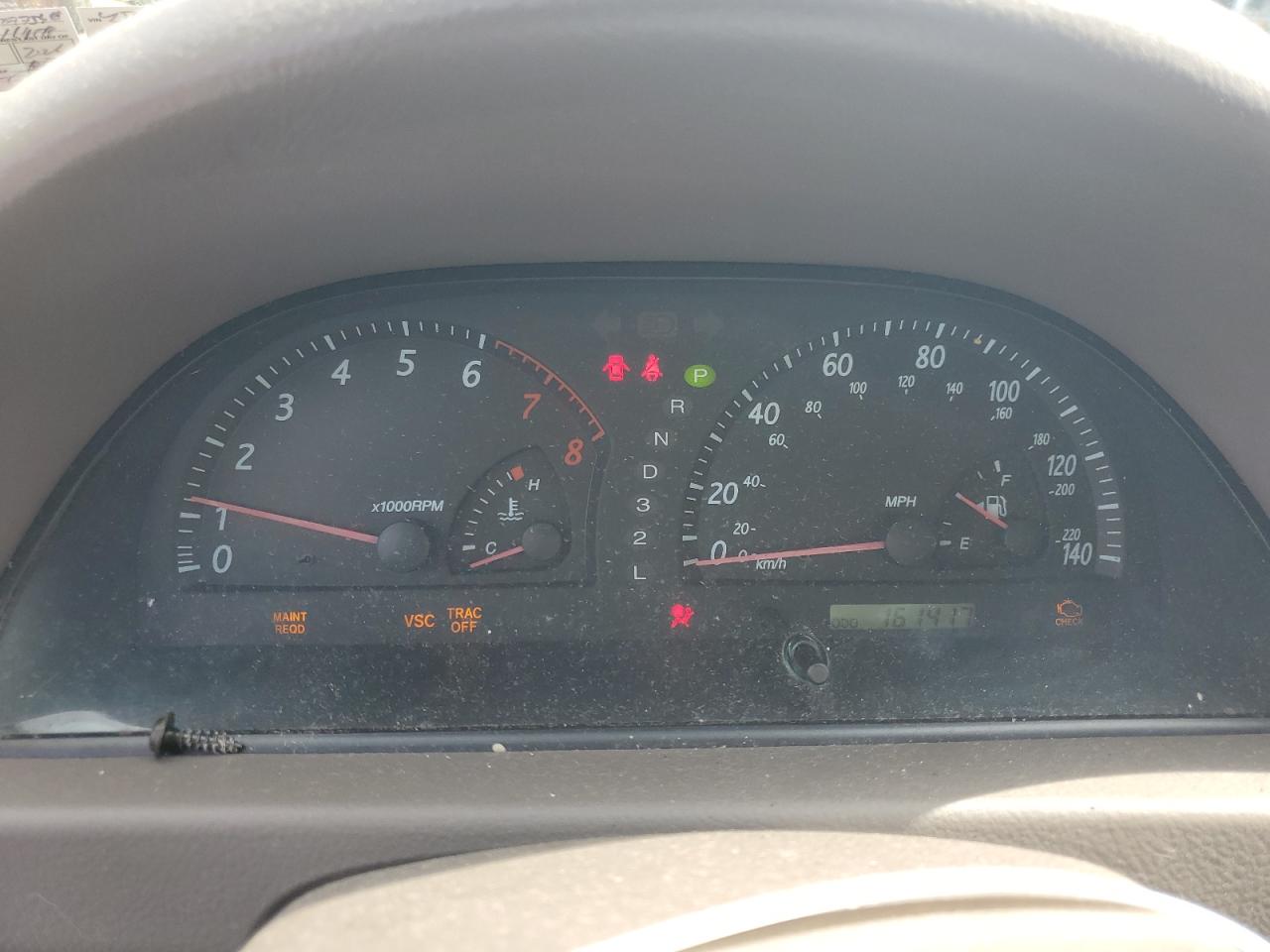 2004 Toyota Camry Le VIN: 4T1BF30K74U077548 Lot: 68112775