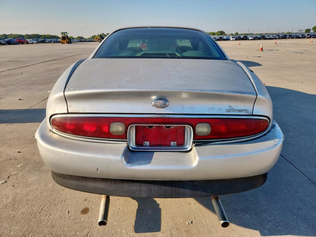 1997 Buick Riviera VIN: 1G4GD2211V4705731 Lot: 70320995