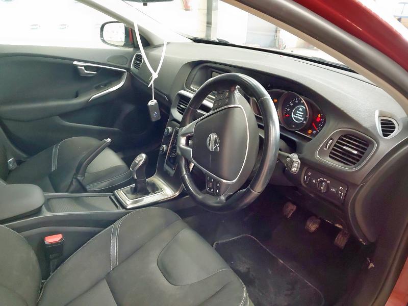 2014 VOLVO V40 SE D2