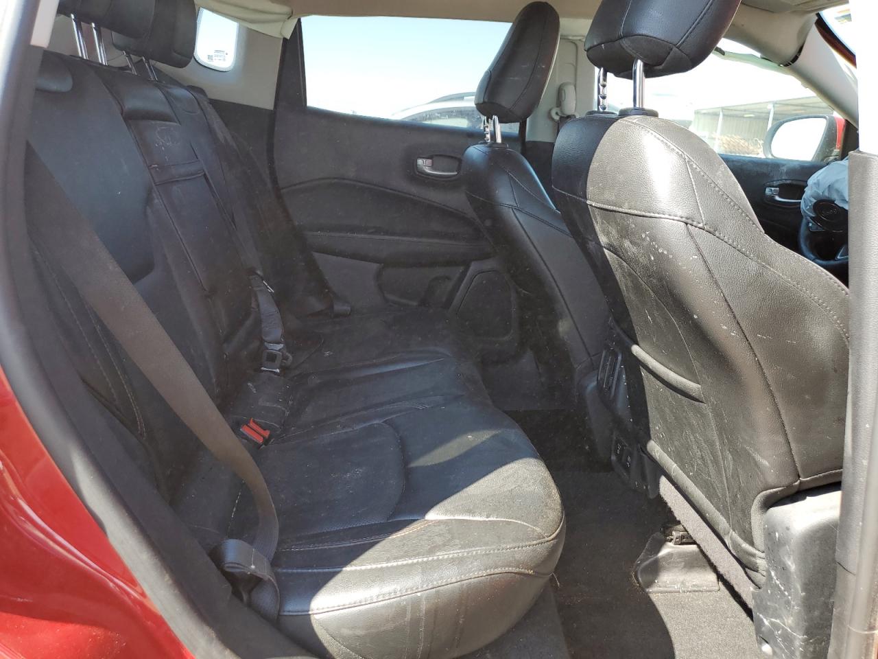 2018 Jeep Compass Limited VIN: 3C4NJDCB9JT393704 Lot: 68214325