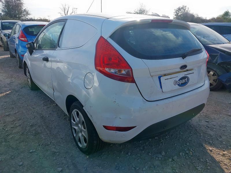 2010 FORD FIESTA 