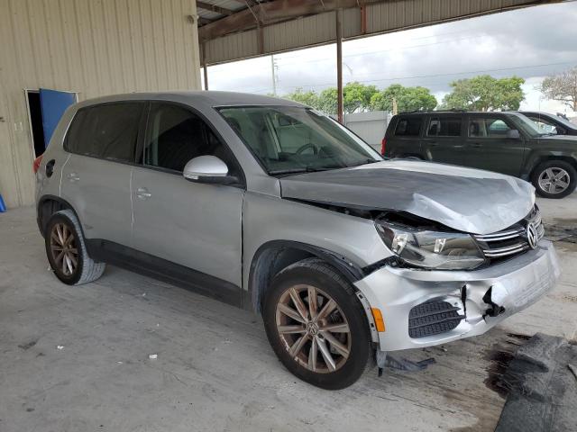  VOLKSWAGEN TIGUAN LIM 2018 Srebrny
