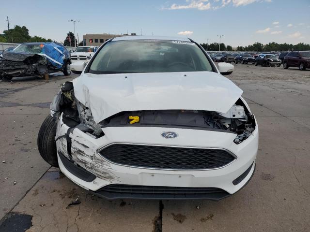  FORD FOCUS 2016 Белы