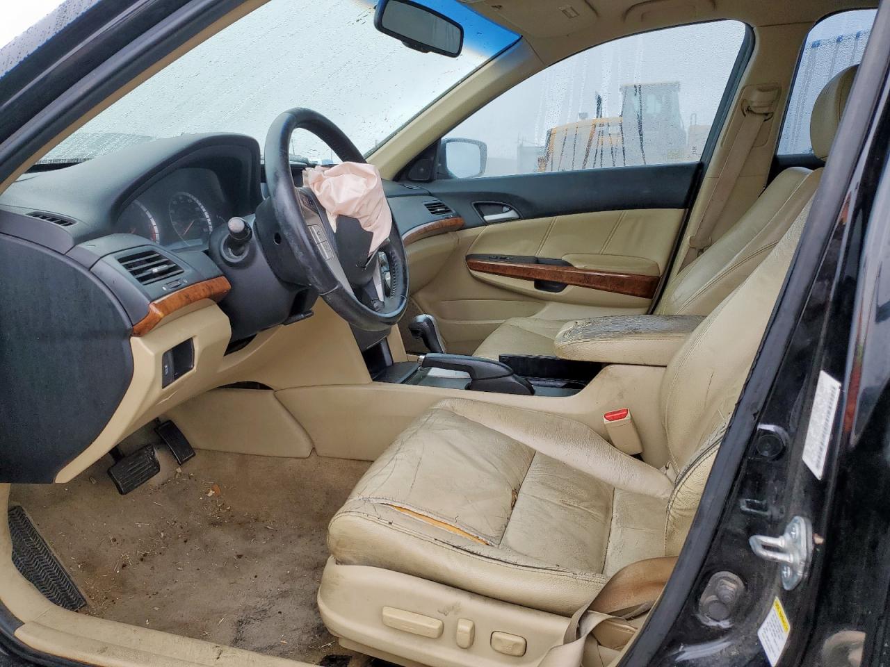 2011 Honda Accord Exl VIN: 1HGCP2F85BA013195 Lot: 70722625