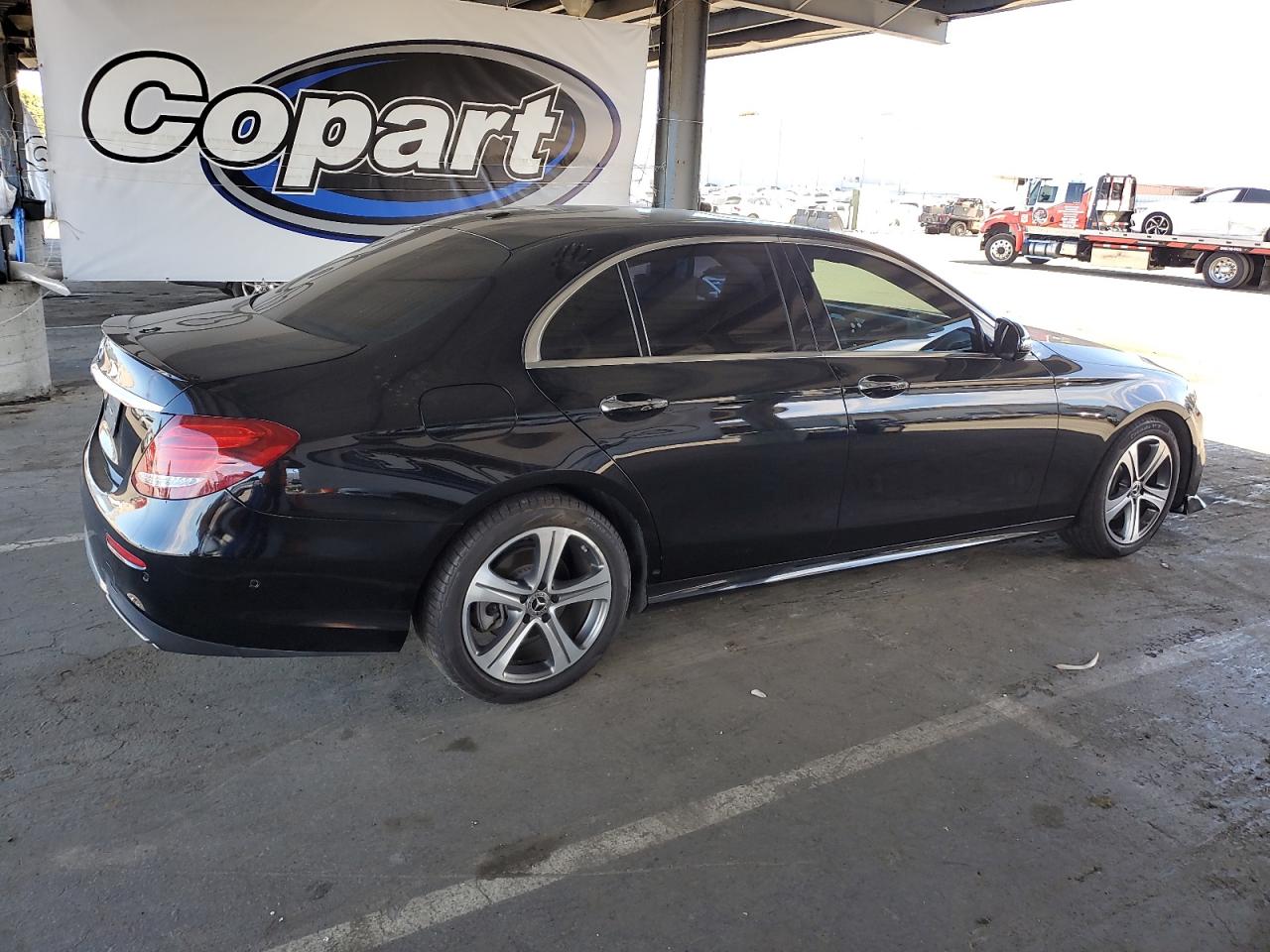 2019 Mercedes-Benz E 300 black null gas WDDZF4JBXKA544991 photo #4