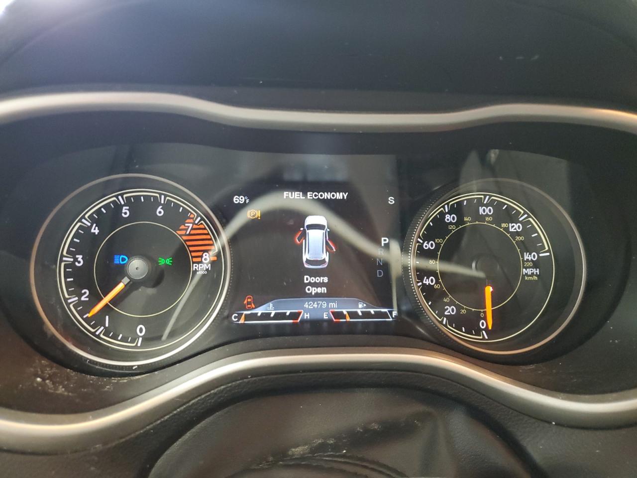 2018 Jeep Cherokee Trailhawk VIN: 1C4PJMBX3JD619621 Lot: 70678975